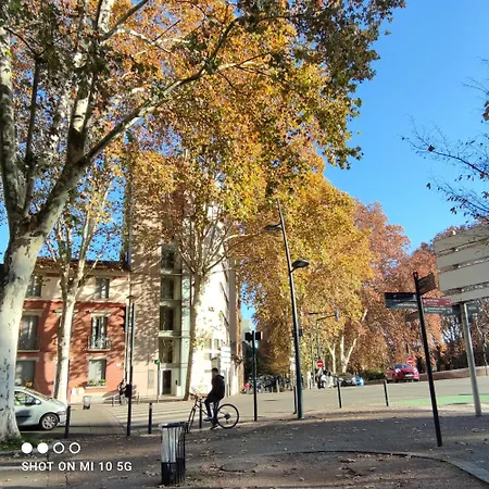 Le 76, Terrasse Calme En Centre * Toulouse